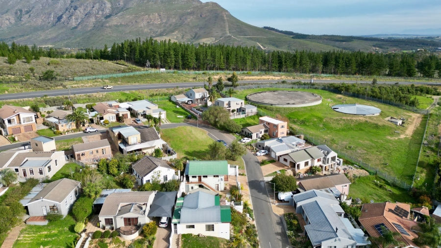 4 Bedroom Property for Sale in Arbeidslus Western Cape